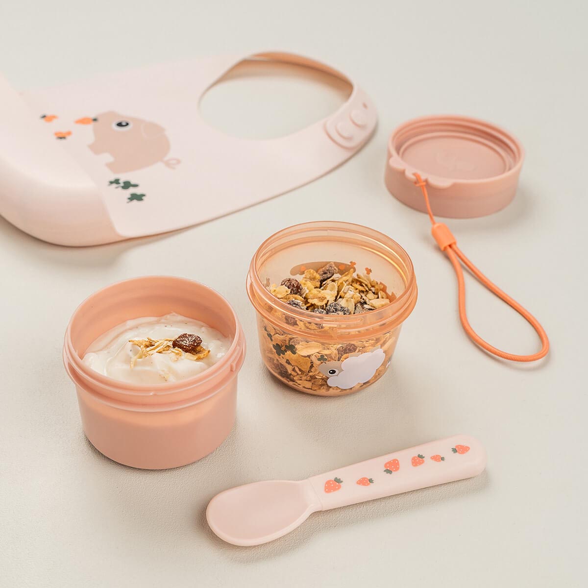 Done by Deer 2-Way Snack Container Powder