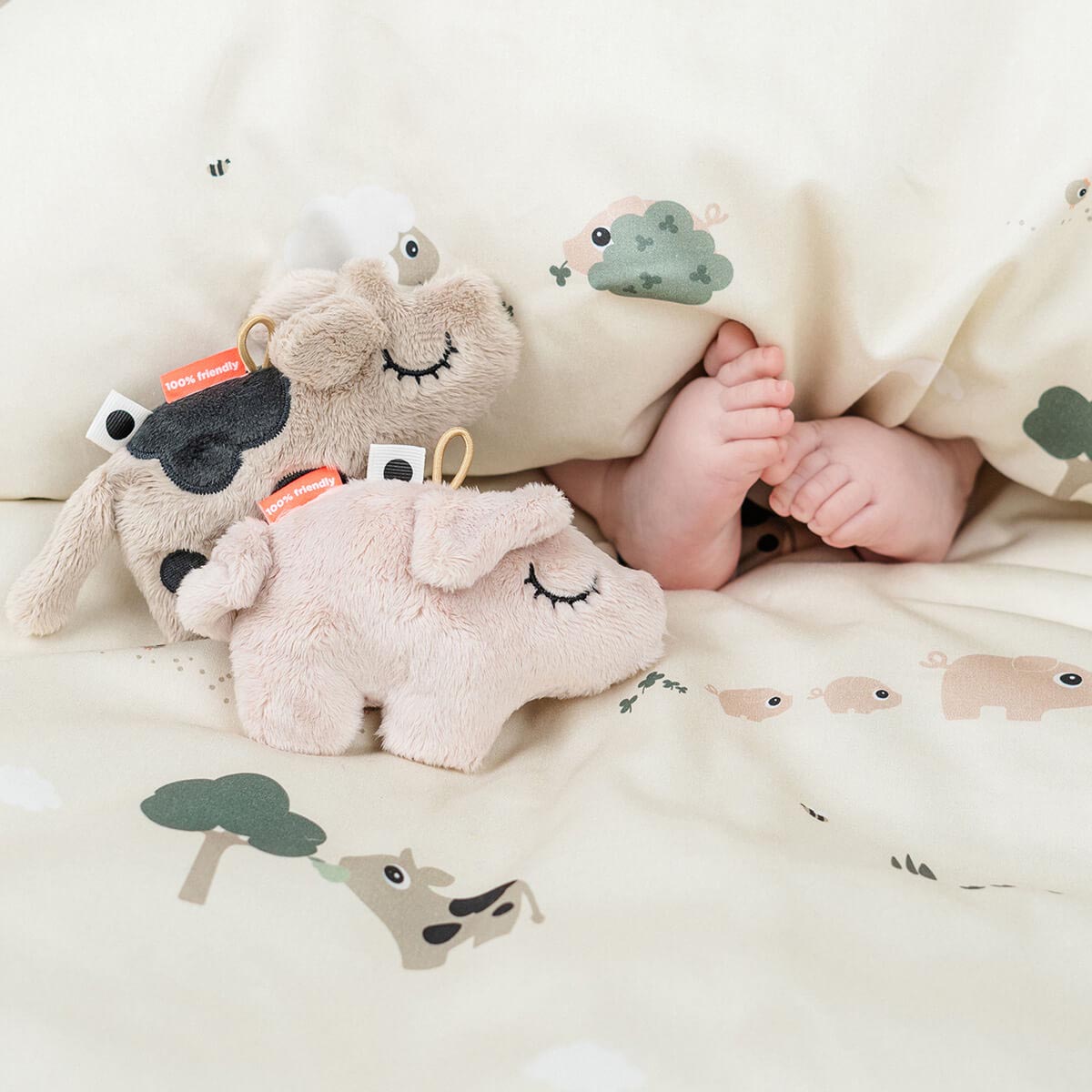 Done by Deer Tiny Sensory Rattle Pigee Powder