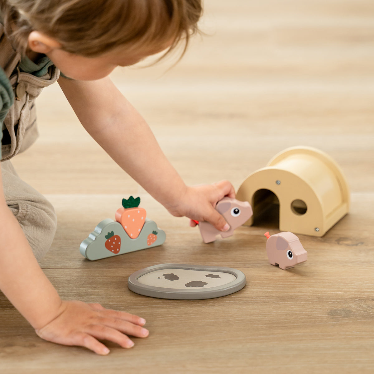 Done by Deer Tiny Farm Play Set Pigee