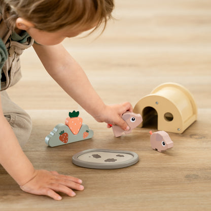 Done by Deer Tiny Farm Play Set Pigee