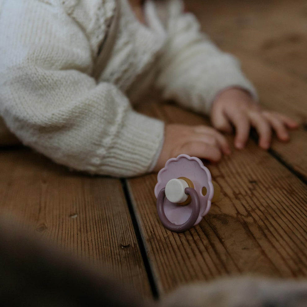 FRIGG Daisy Pacifier 2 Pack Silicone – Danish By Design B2B