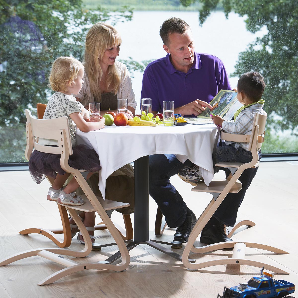 Leander Classic High Chair - Whitewash