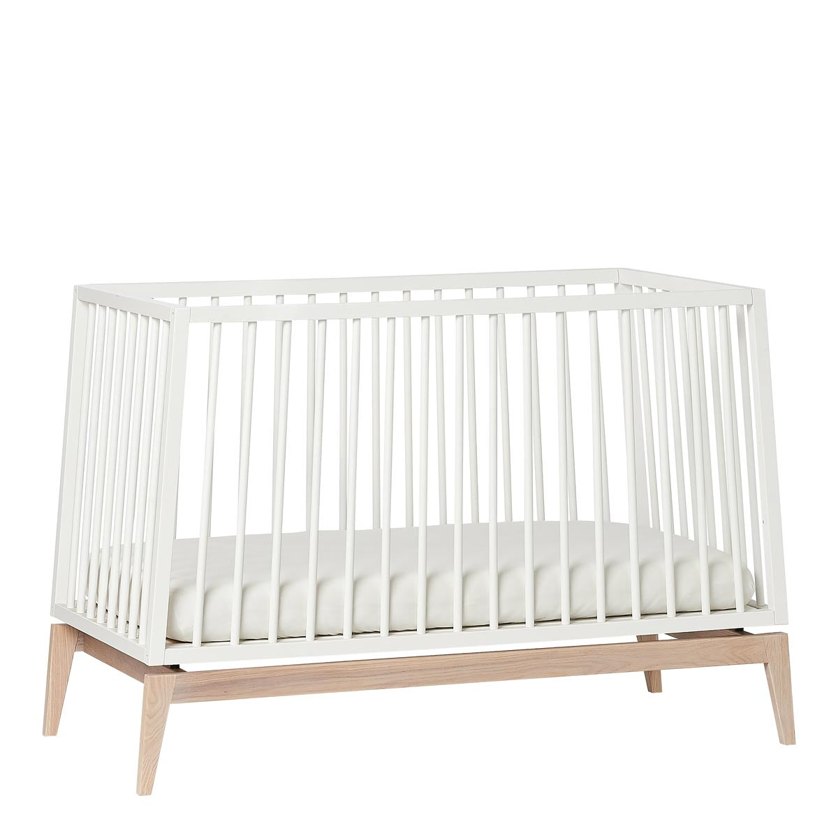 Leander Luna Cot